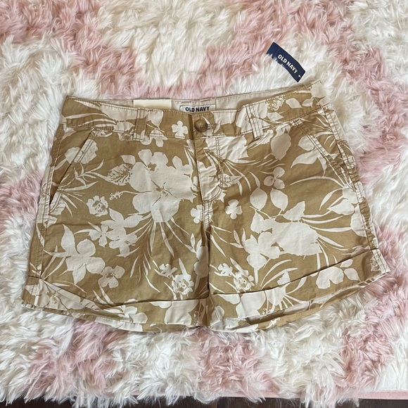 NWT Old Navy Brown Floral Print Shorts Women's Size 8 - Picture 1 of 3